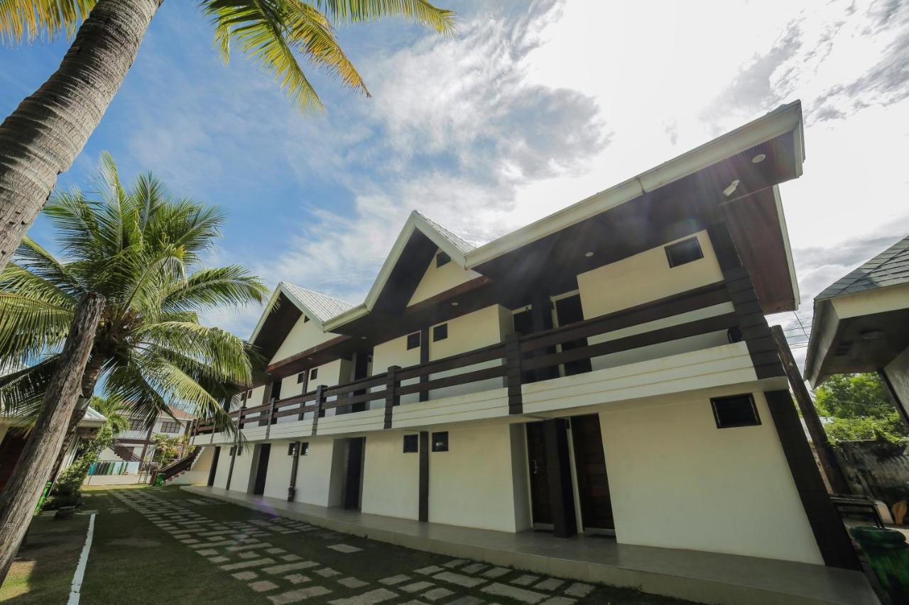 บาตาน ไวต์ คอรัลส์ บีช รีสอร์ต Hotel โมรง ภายนอก รูปภาพ