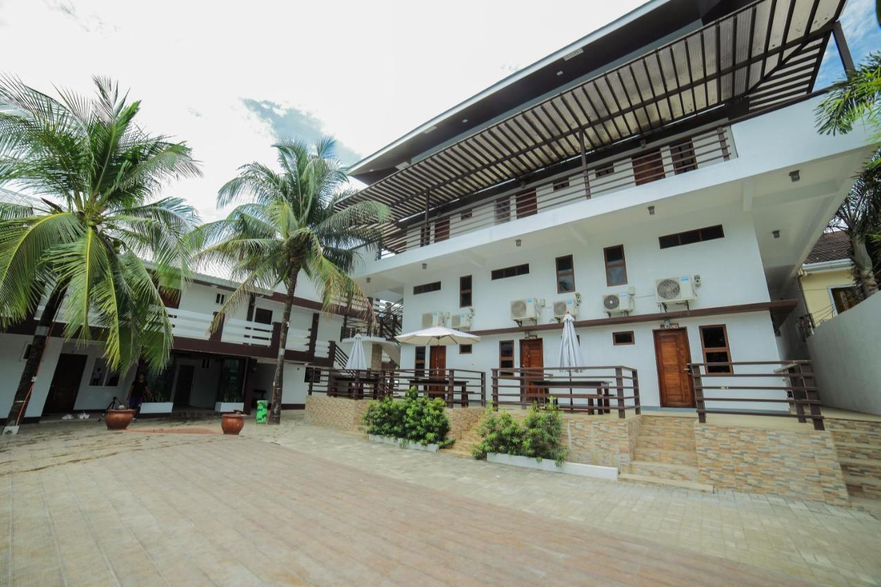 บาตาน ไวต์ คอรัลส์ บีช รีสอร์ต Hotel โมรง ภายนอก รูปภาพ